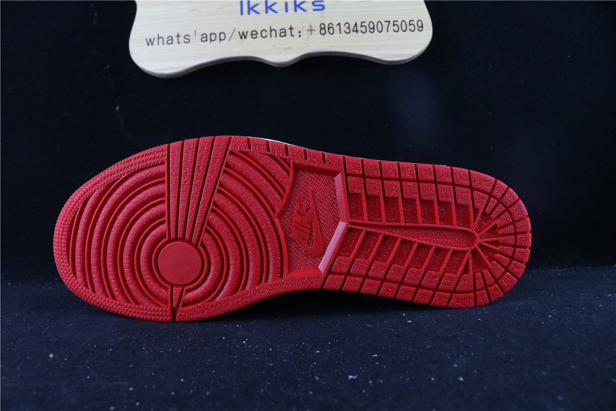 Jordan 1 Low Spades